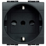 living int - presa std tedesco/italiano P30 BTIL4140